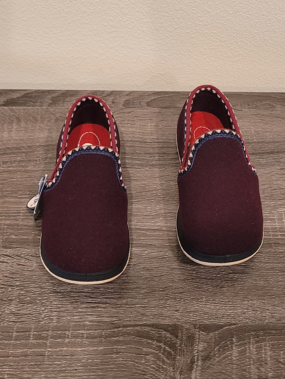 Foamtreads Slippers Kids 12, age 6